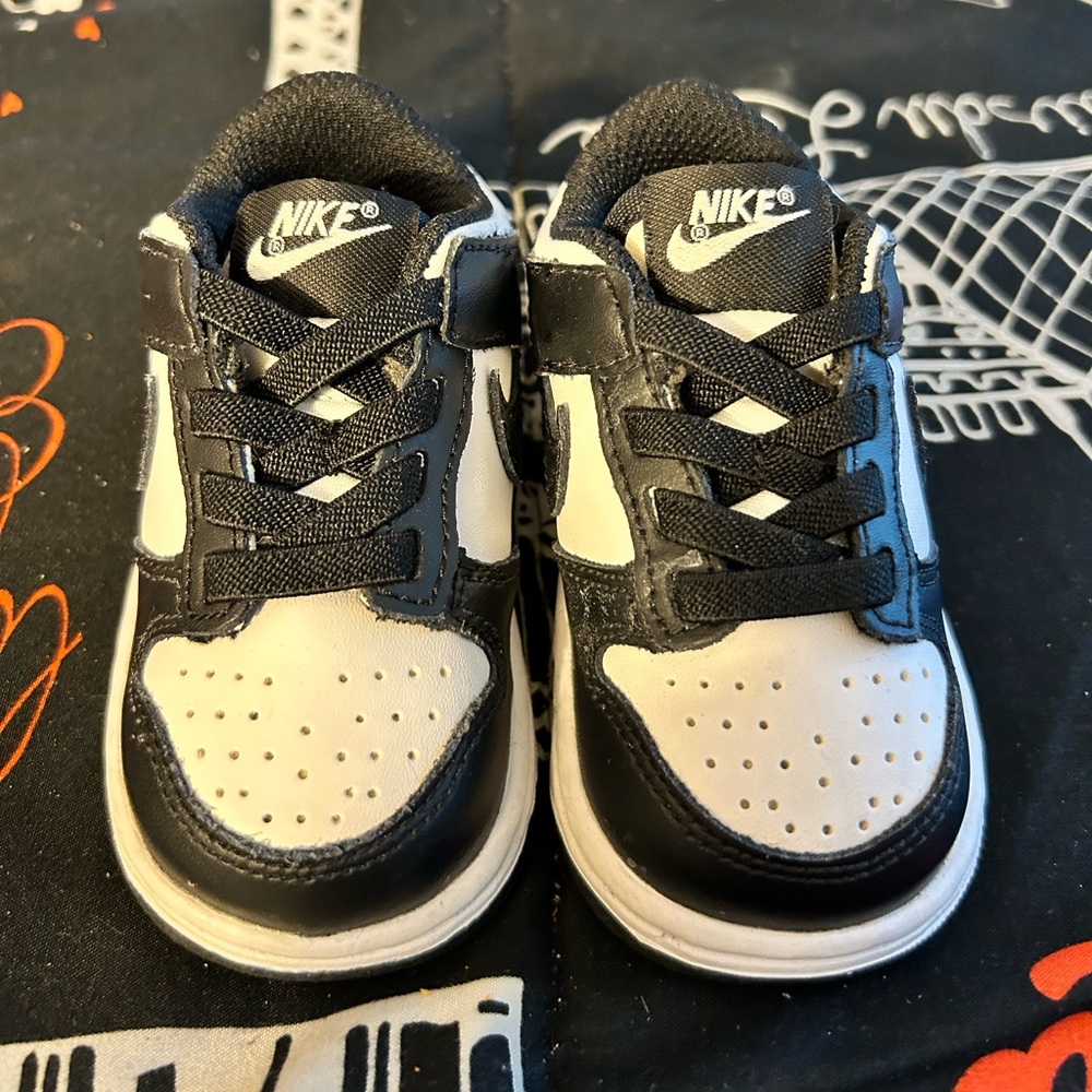 Panda Dunks